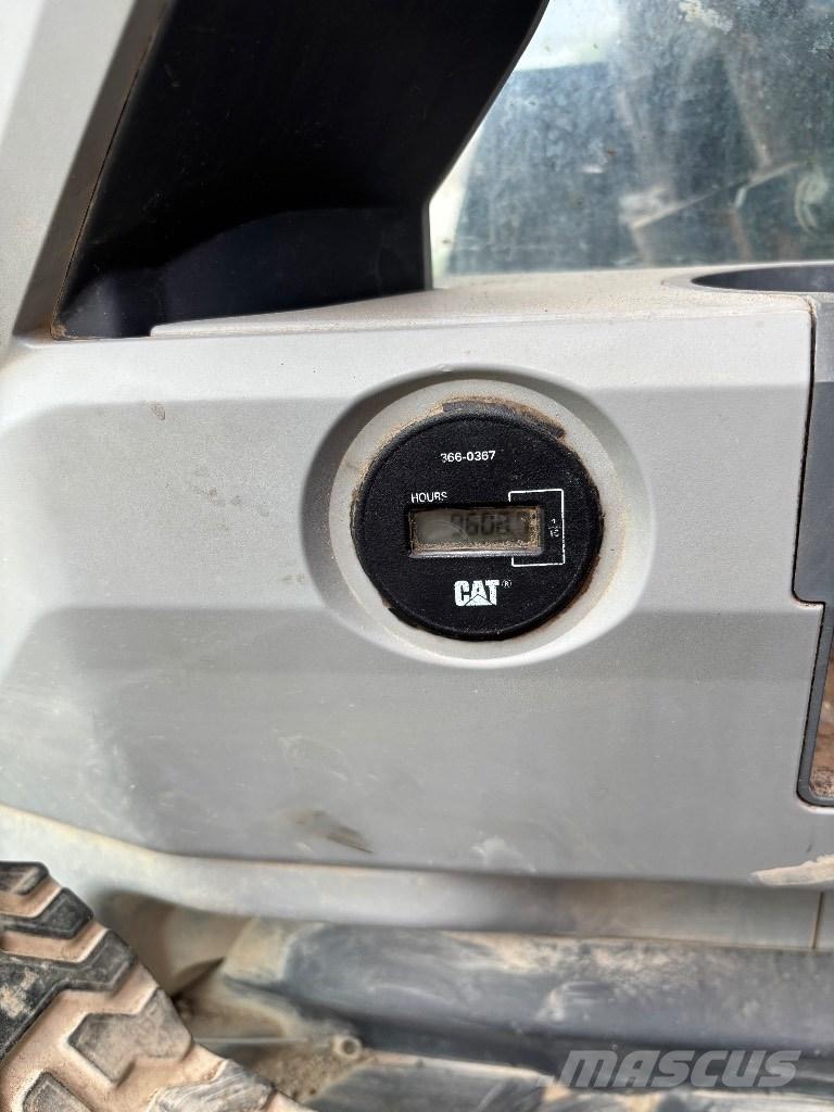 CAT 320 EL RR 履带挖掘机