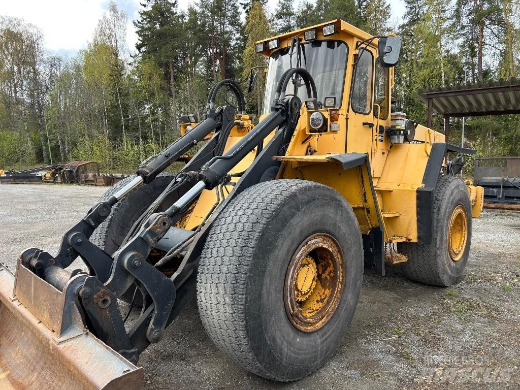 Volvo L 120 轮式装载机
