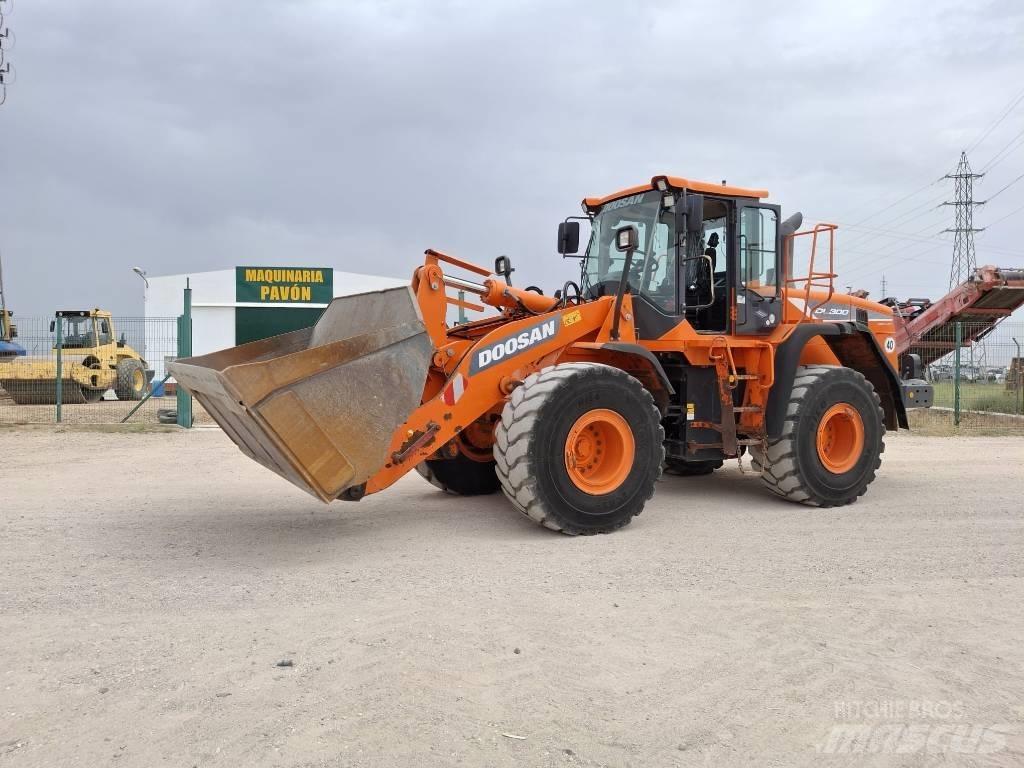 Doosan DL 300-5 轮式装载机