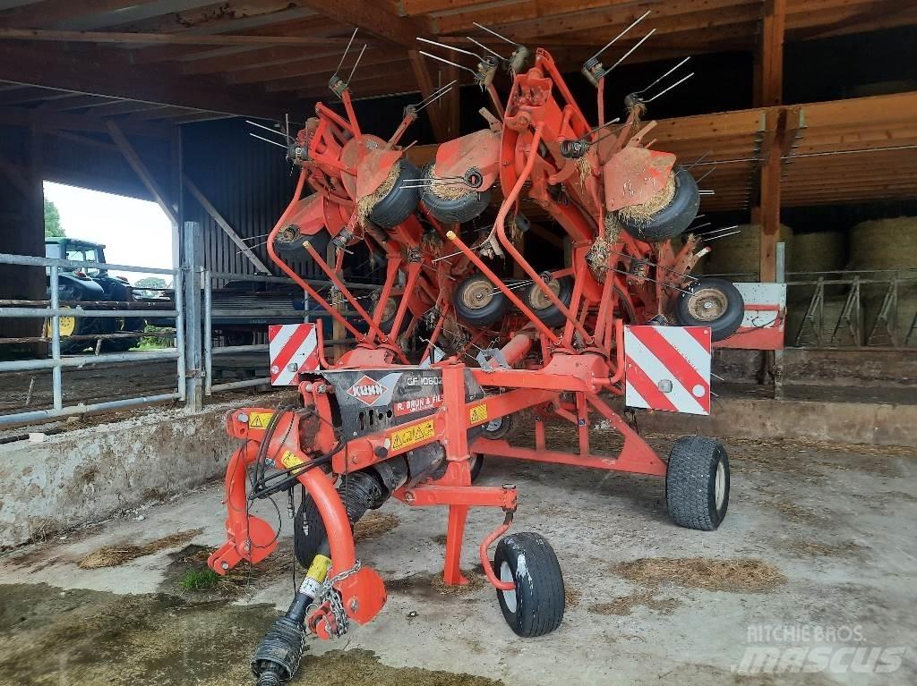 Kuhn Gf10802 tg2 犁耙和摊草机