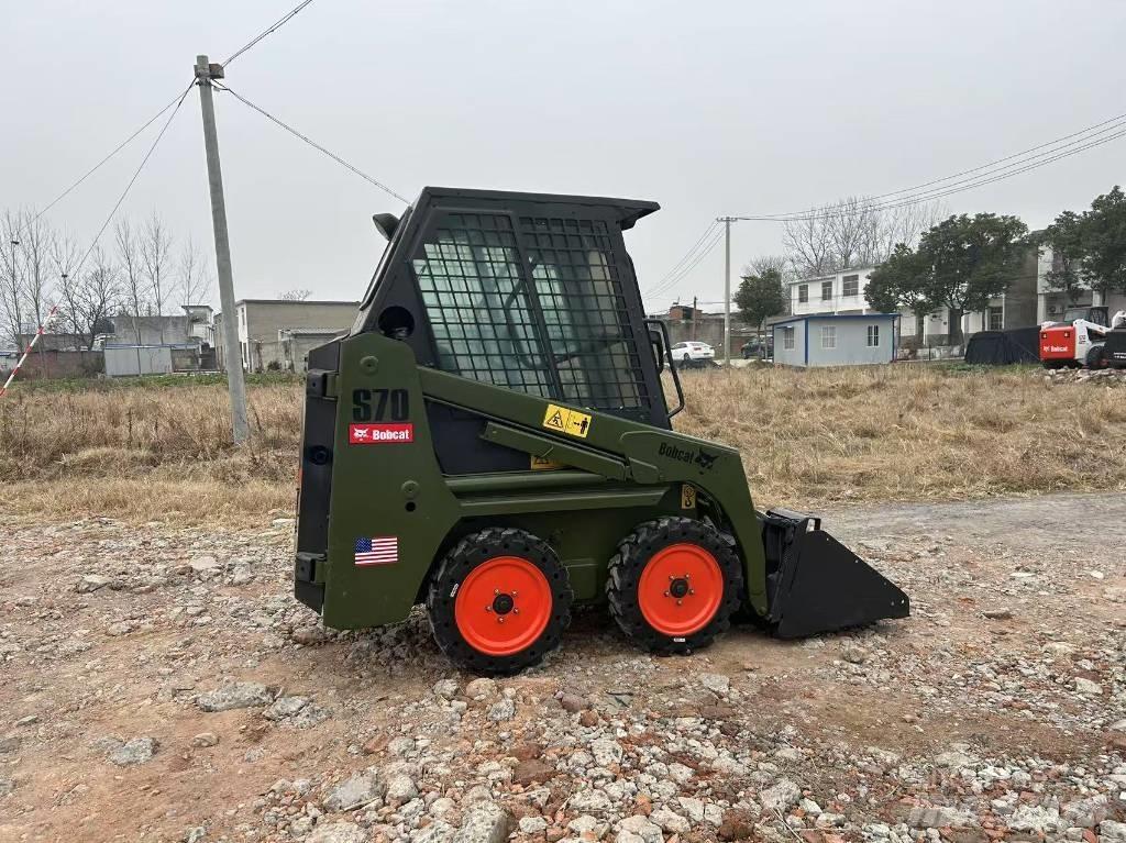 Bobcat S 70 滑移装载机