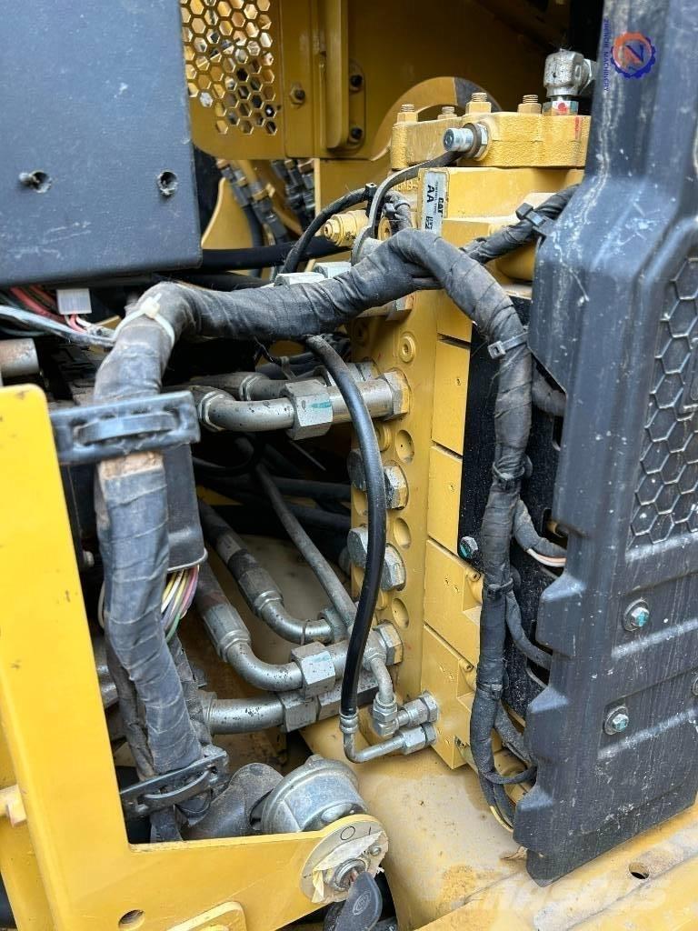 CAT 307.5 小型挖掘机