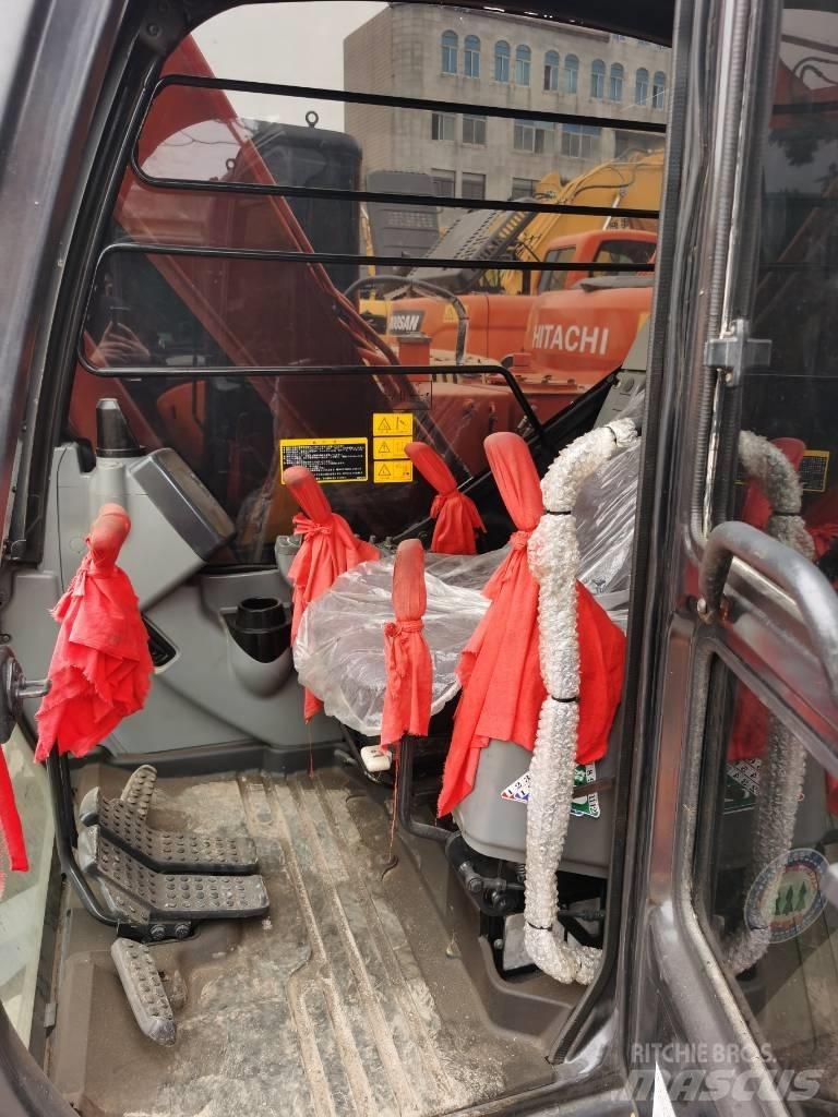 Hitachi ZX 70 履带挖掘机