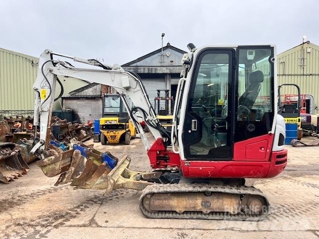 Takeuchi TB 230 小型挖掘机