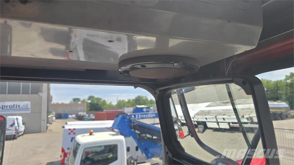 MOL YM225 码头牵引车