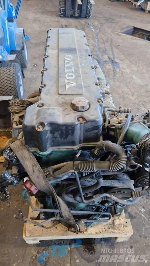 Volvo engine D12C380 发动机