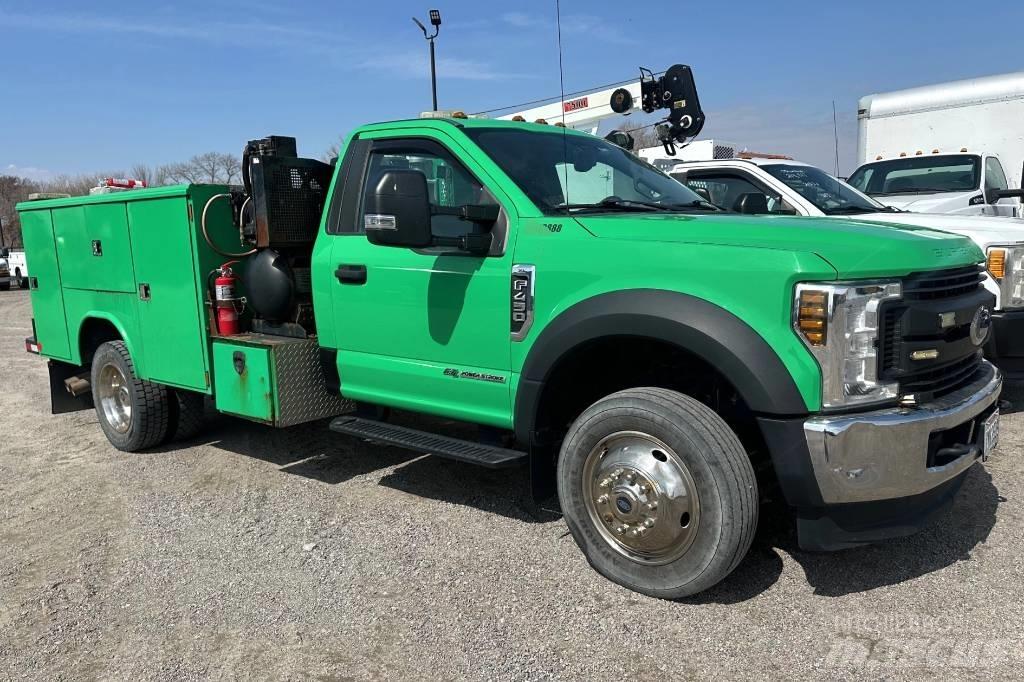 Ford F 450 XL SD 油罐车
