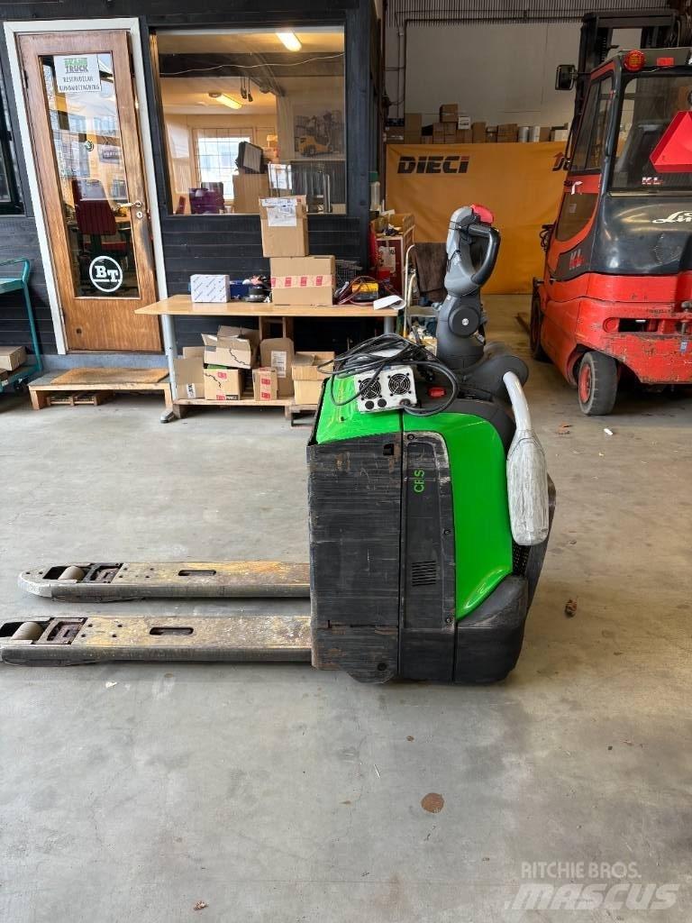 Cesab P 320 电动搬运车