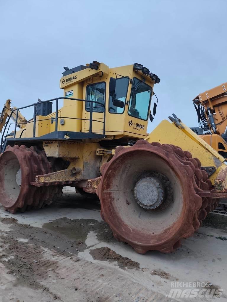 Bomag BC 972 RB 垃圾压实机