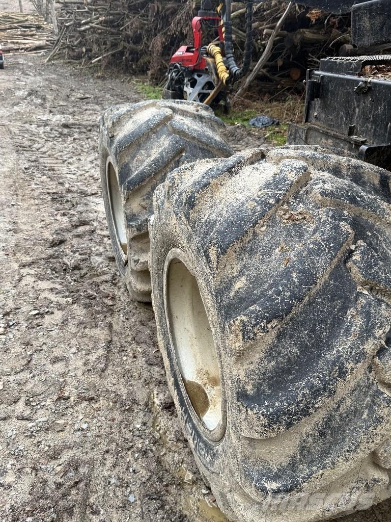 Komatsu 931 收割机