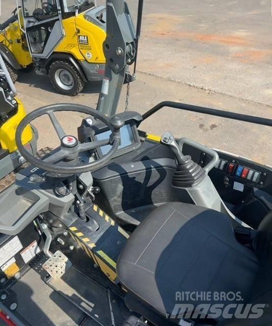 Wacker Neuson DV 60 翻斗车\公路型自卸车