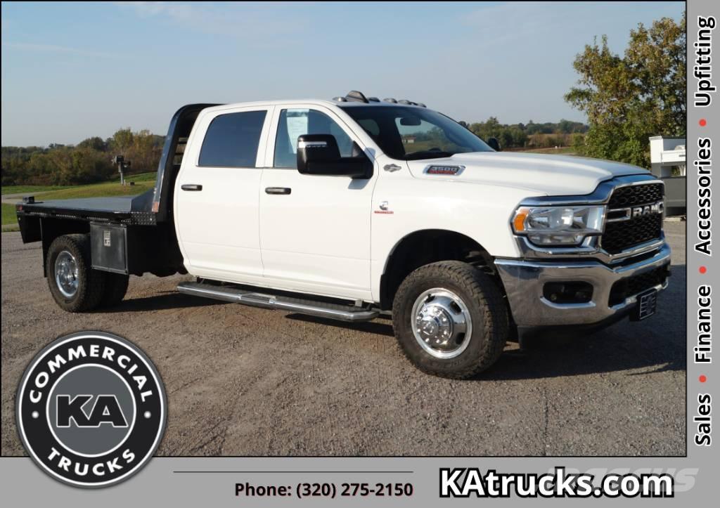 RAM 3500 TRADESMAN 平板栏板货车