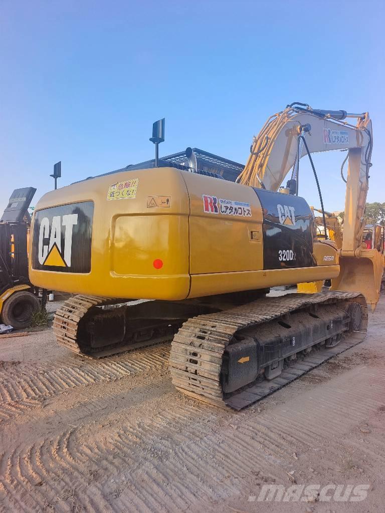 CAT 320 D 履带挖掘机