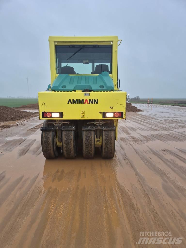 Ammann ART 240 胶轮压路机