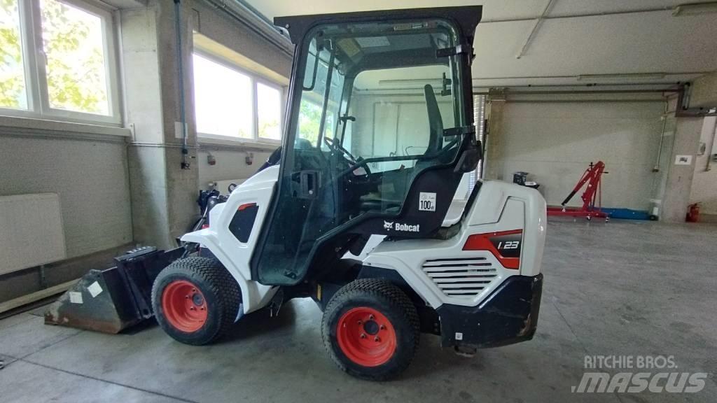 Bobcat L 23 小型装载机