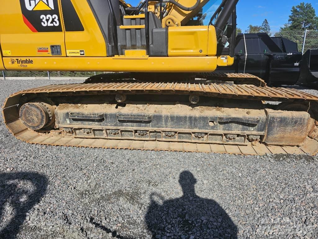 CAT 323 履带挖掘机