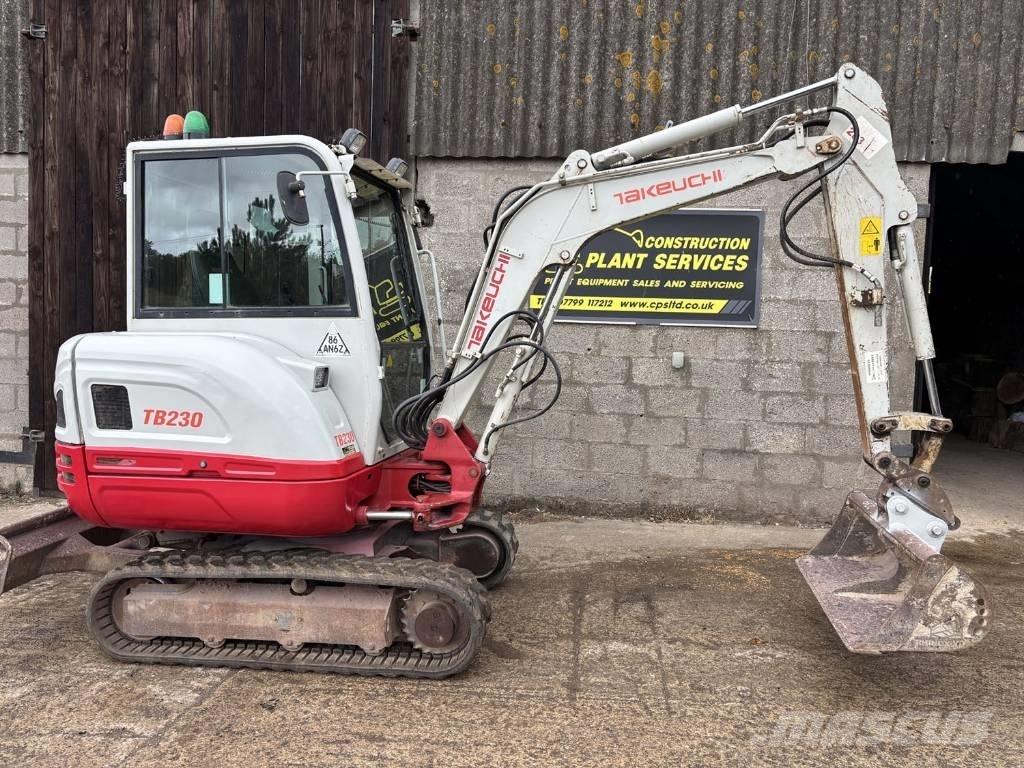 Takeuchi TB 230 小型挖掘机
