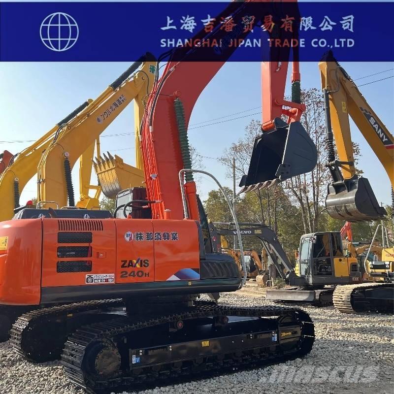 Hitachi ZX 240 履带挖掘机