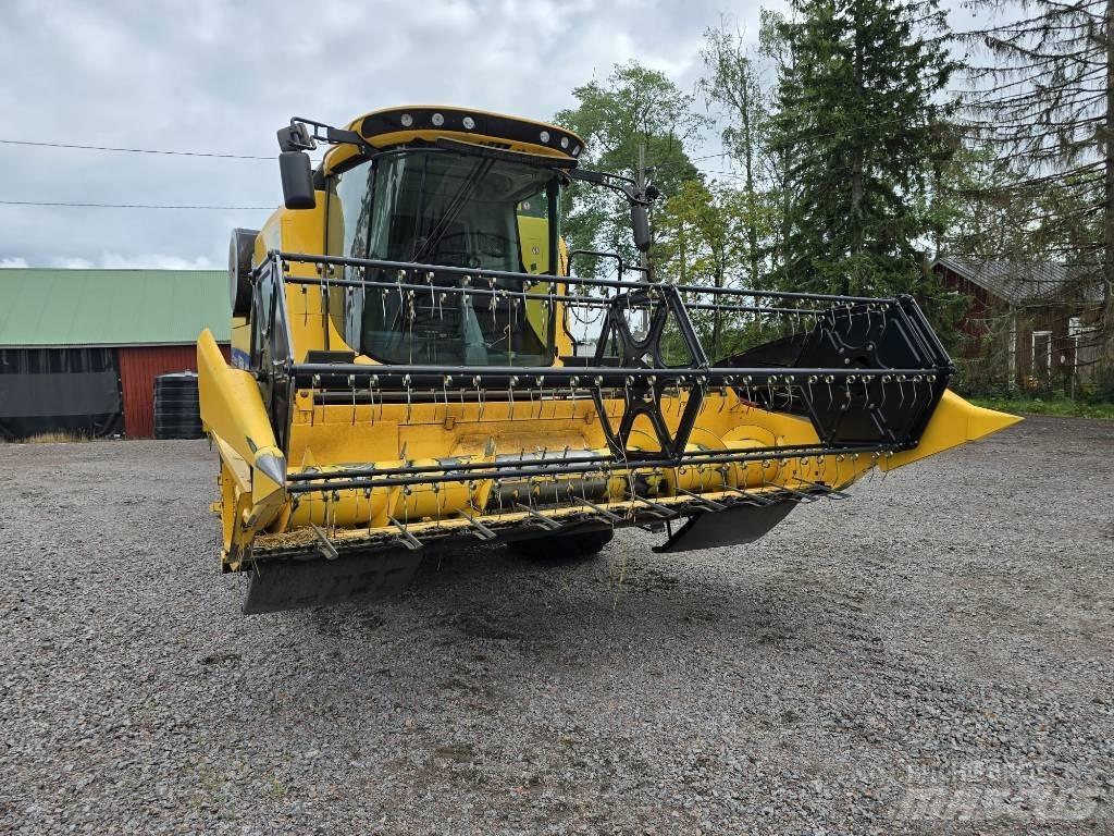 New Holland TC 4.90 联合收割机