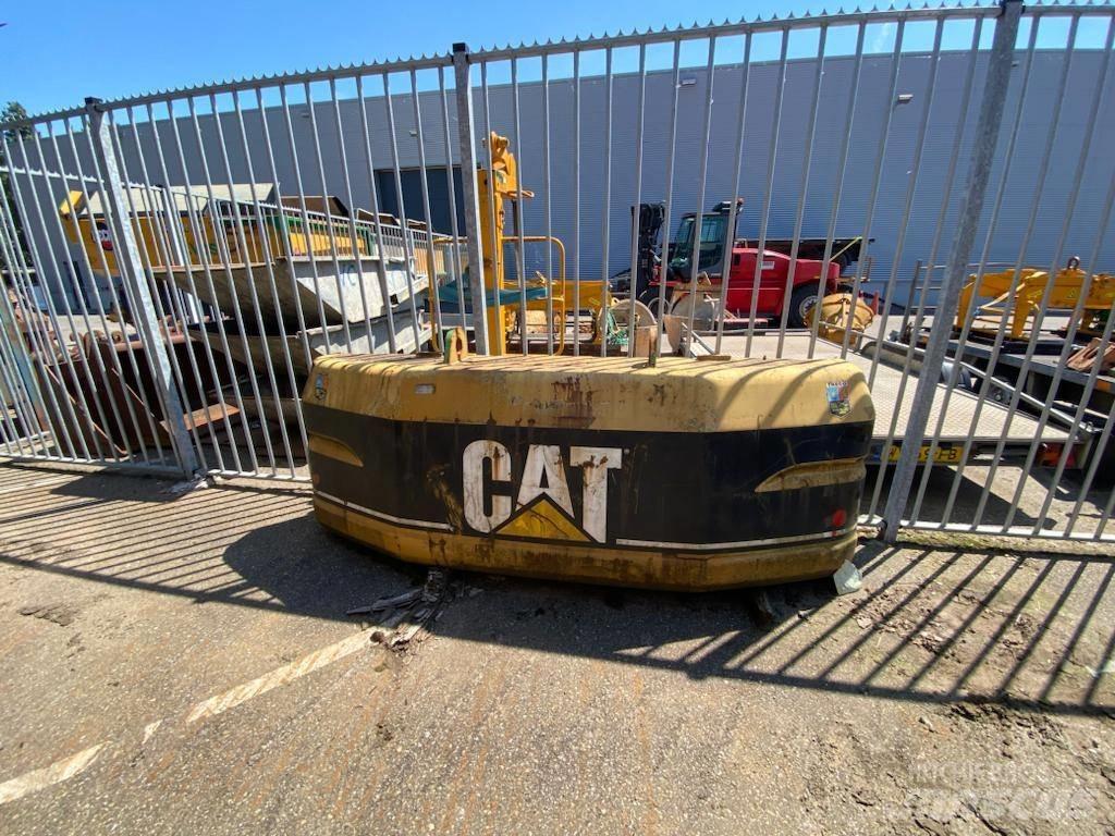 CAT 320, 320B, 320BL 底盘和悬架
