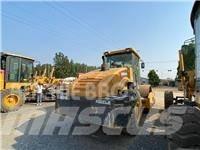 XCMG SX233JE 单轮压路机