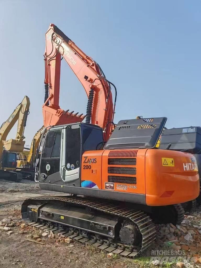 Hitachi 200-3 履带挖掘机
