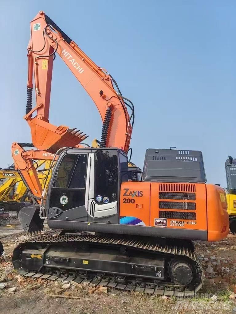 Hitachi 200-3 履带挖掘机