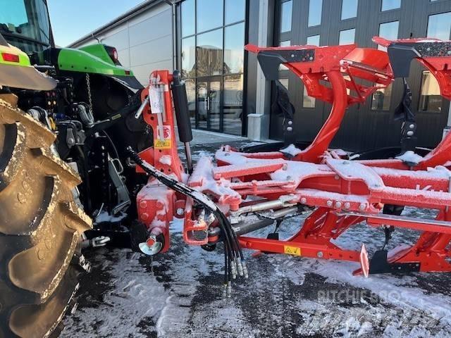 Kubota RM4005V 双向犁
