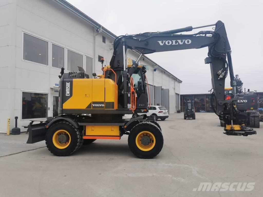 Volvo EWR150E 轮式挖掘机