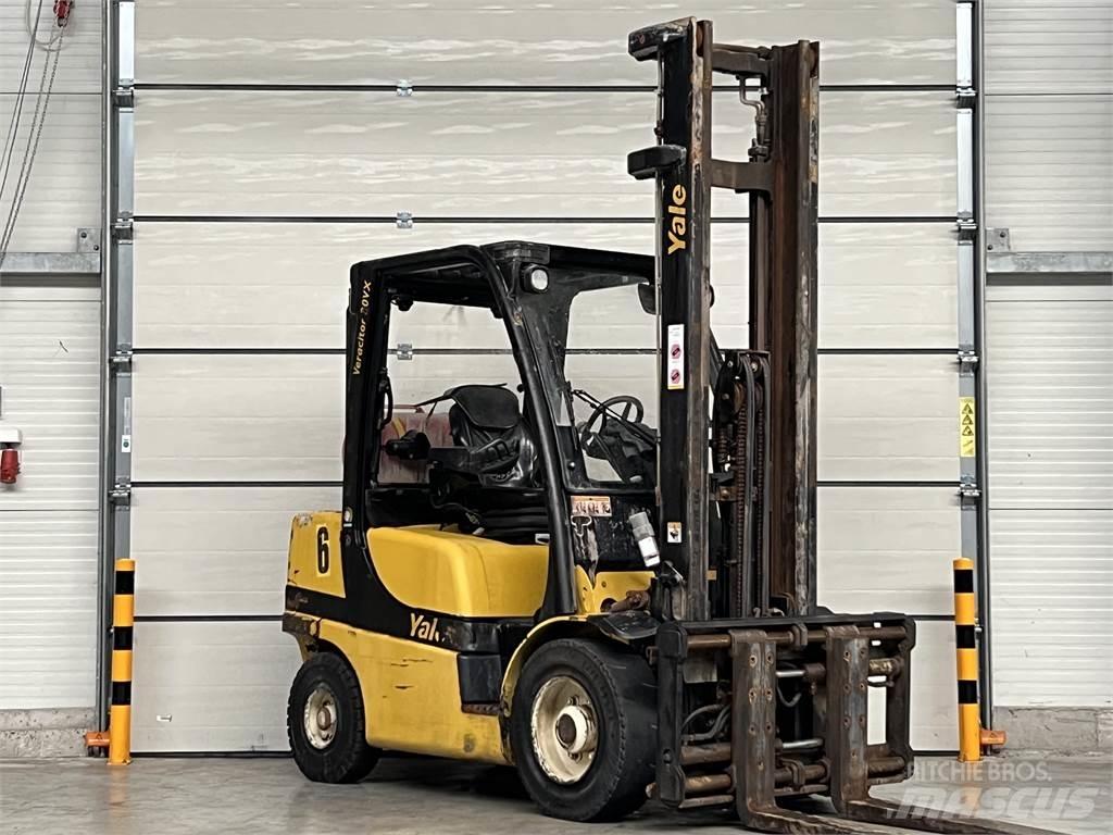 Yale GLP30VXV2445 天然气叉车