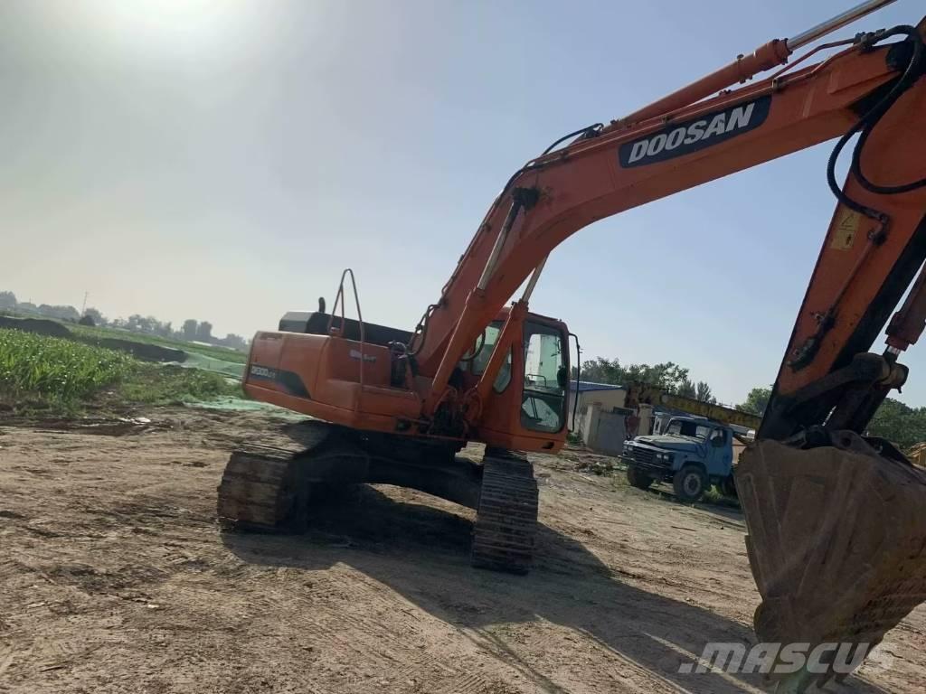 Doosan DH300 履带挖掘机