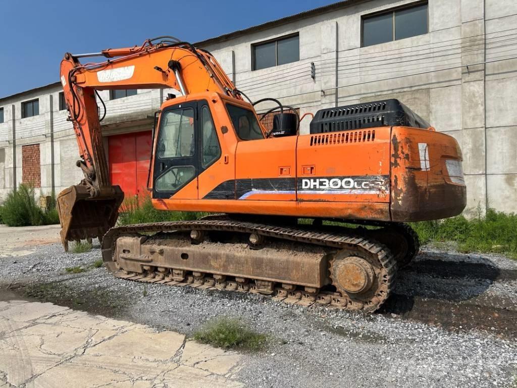 Doosan DH300 履带挖掘机