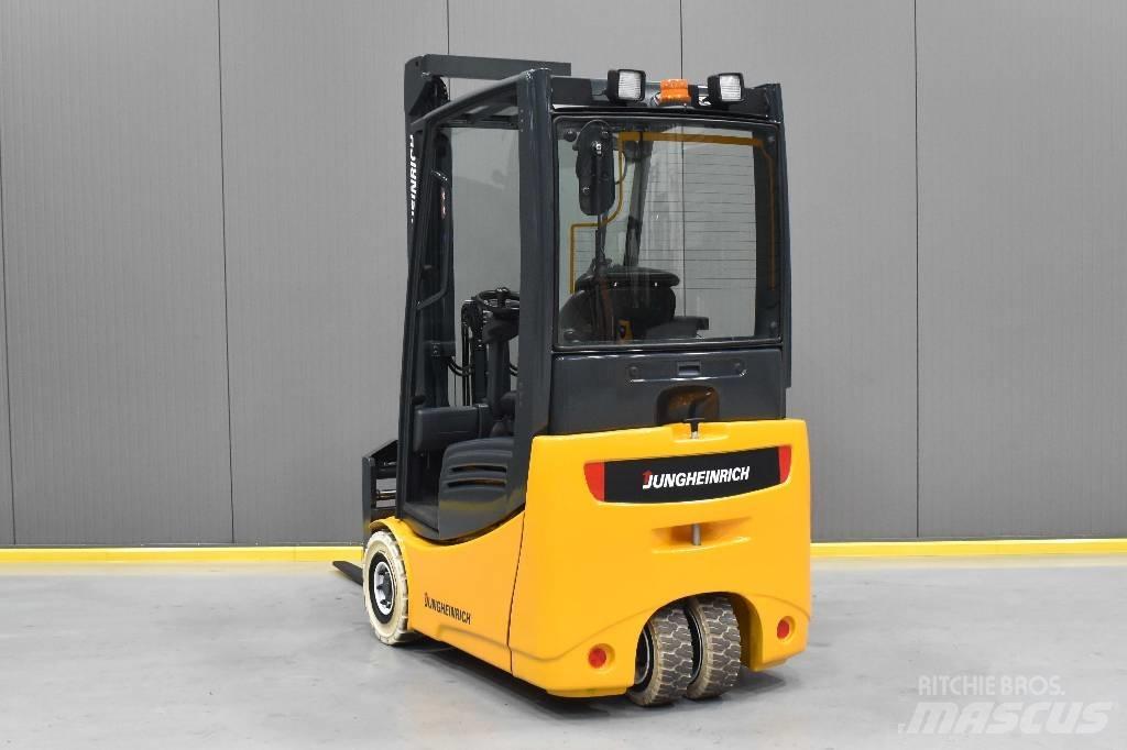 Jungheinrich EFG 215 电动叉车