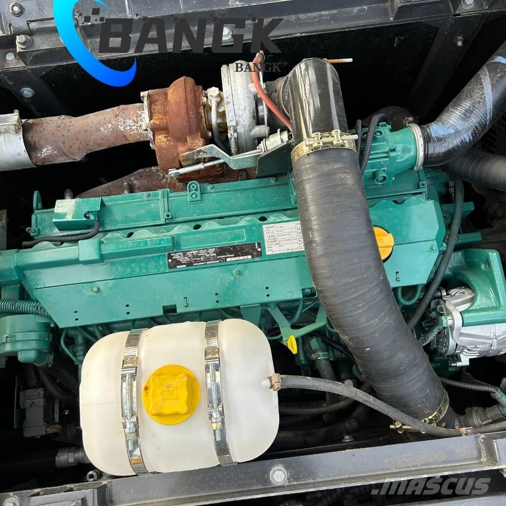 Volvo EC 240 履带挖掘机