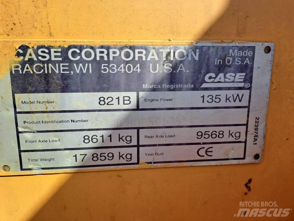 CASE 821 B 轮式装载机