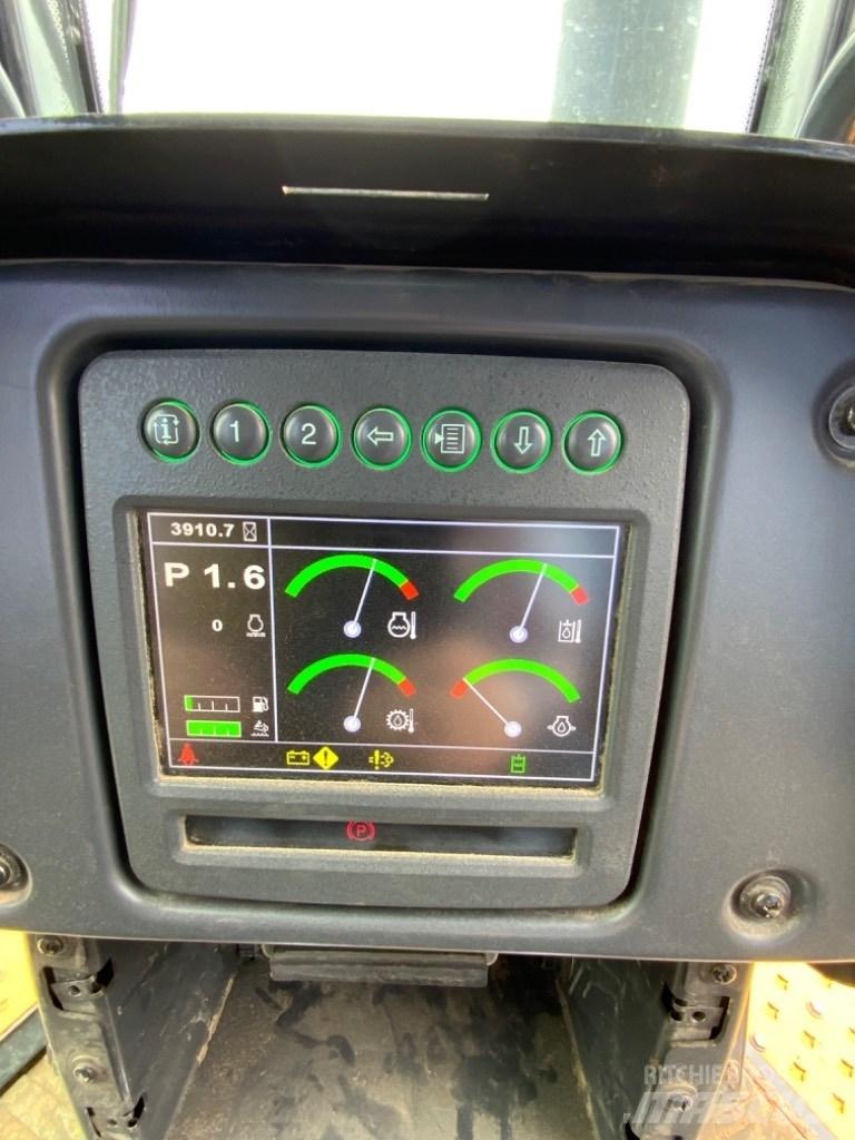 DEERE 750K 履带式推土机