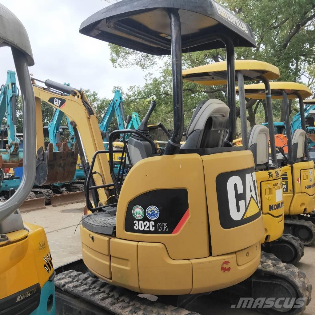CAT 302CR 小型挖掘机
