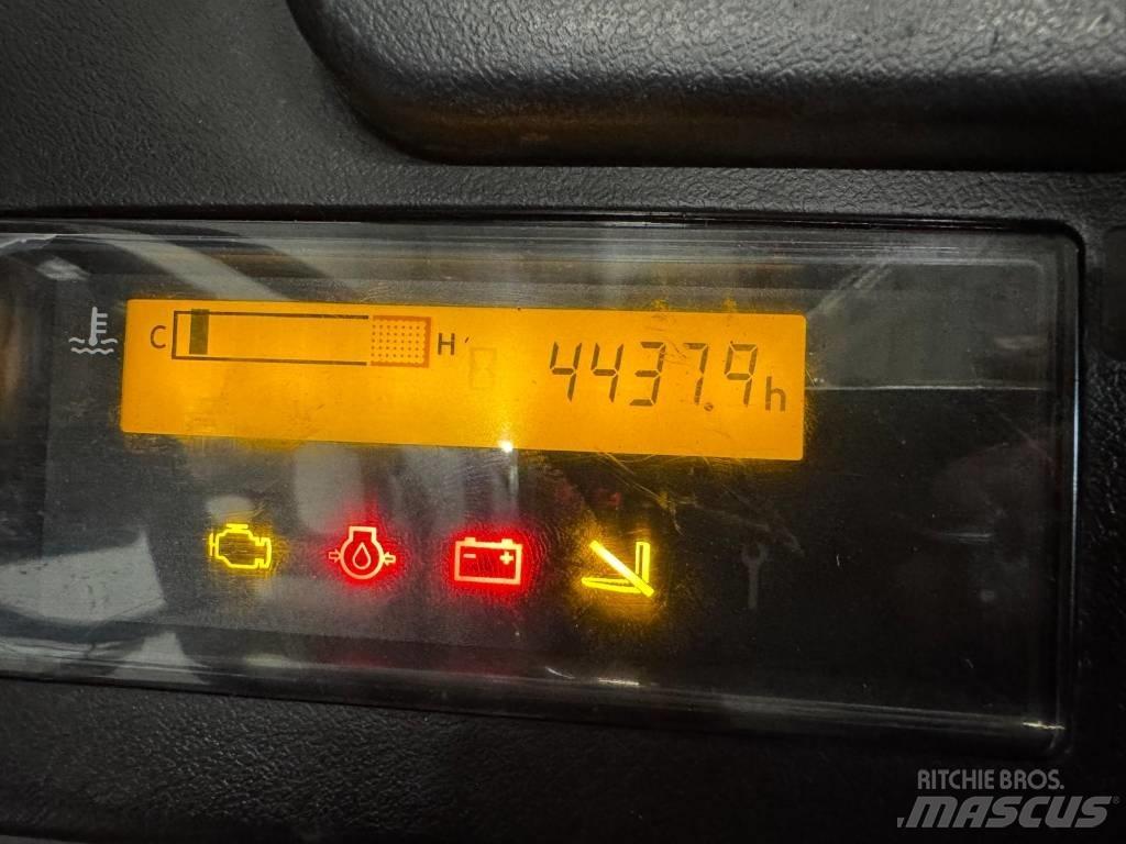 Toyota 10851 - 8FGF30 天然气叉车