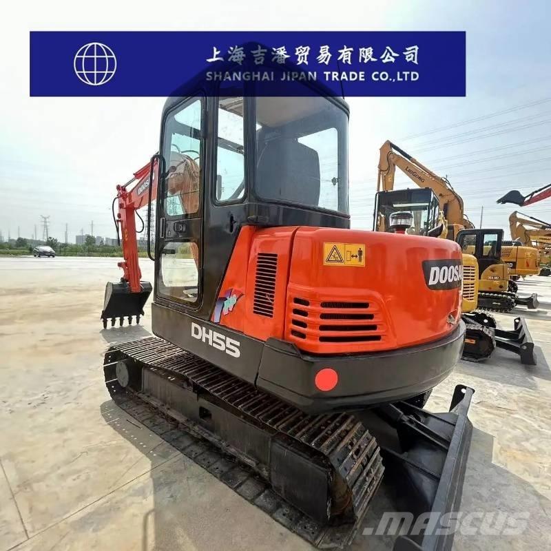 Doosan DH 55 小型挖掘机