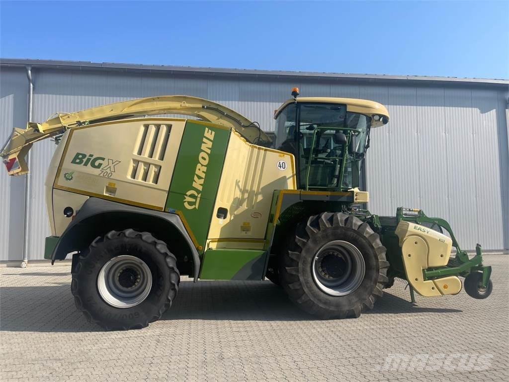 Krone Big X 700 自走式青贮饲料收割机