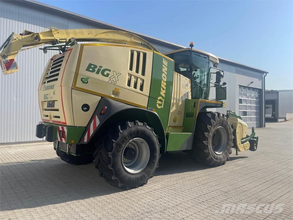 Krone Big X 700 自走式青贮饲料收割机