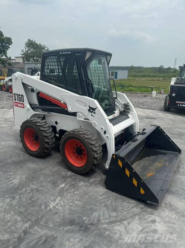 Bobcat S 160 滑移装载机