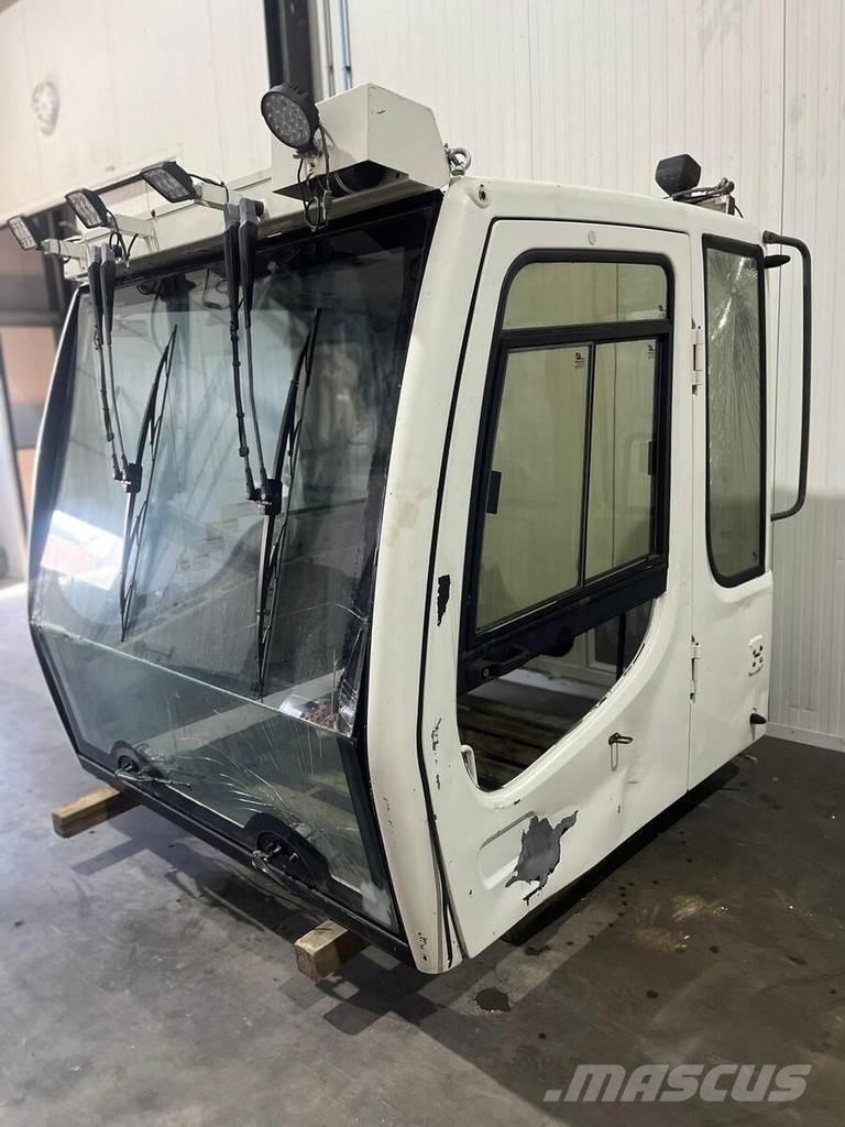 Liebherr Cabine 运输工具-其他
