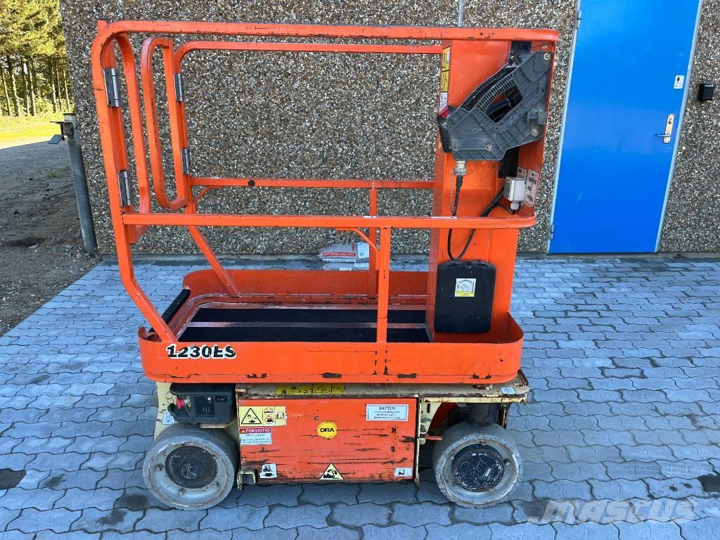 JLG 1230 ES 客货电梯