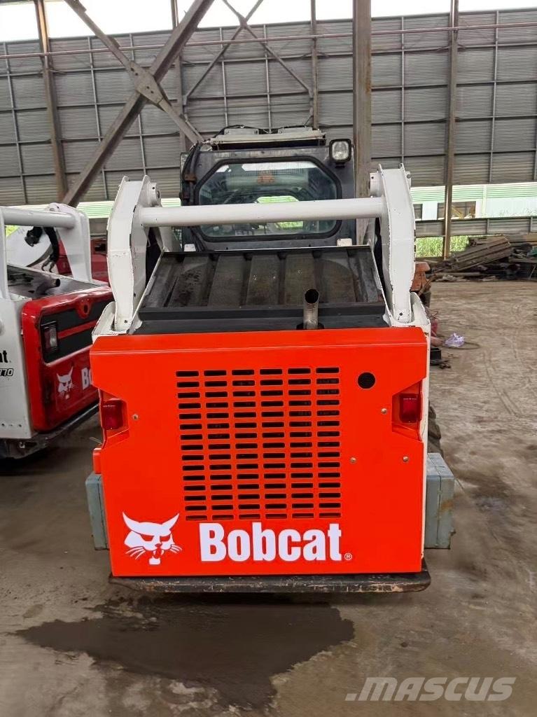 Bobcat S 18 滑移装载机