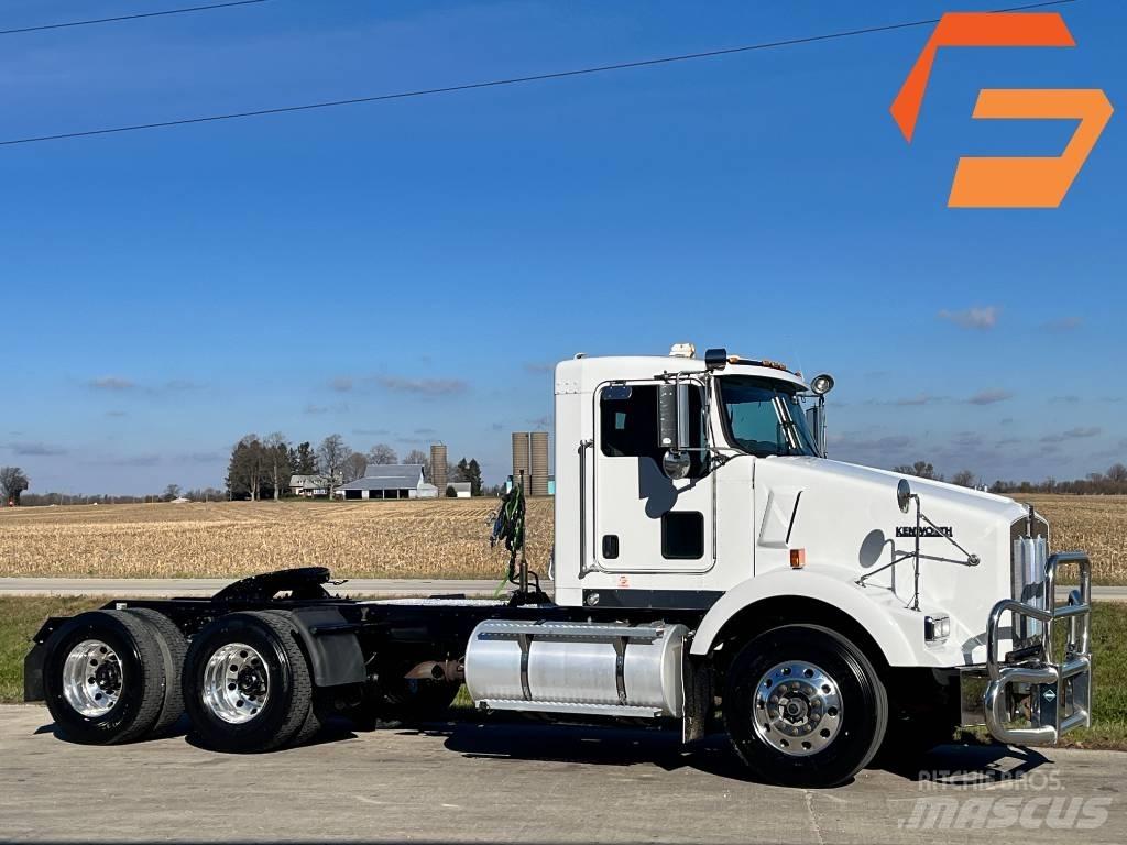 Kenworth T 800 牵引车