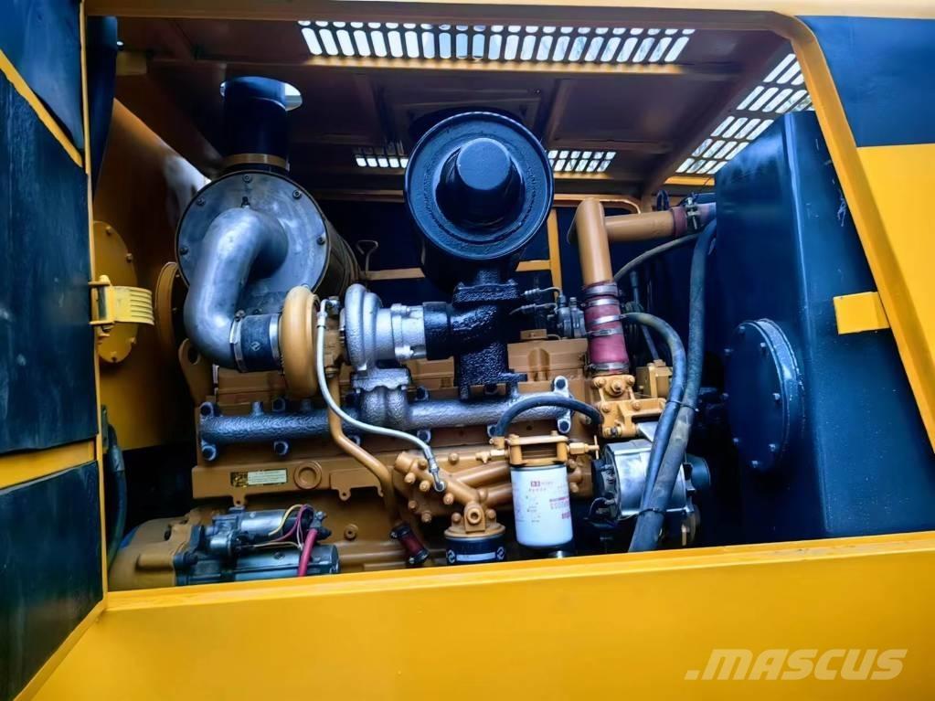 XCMG GR2153 平地机/推土机