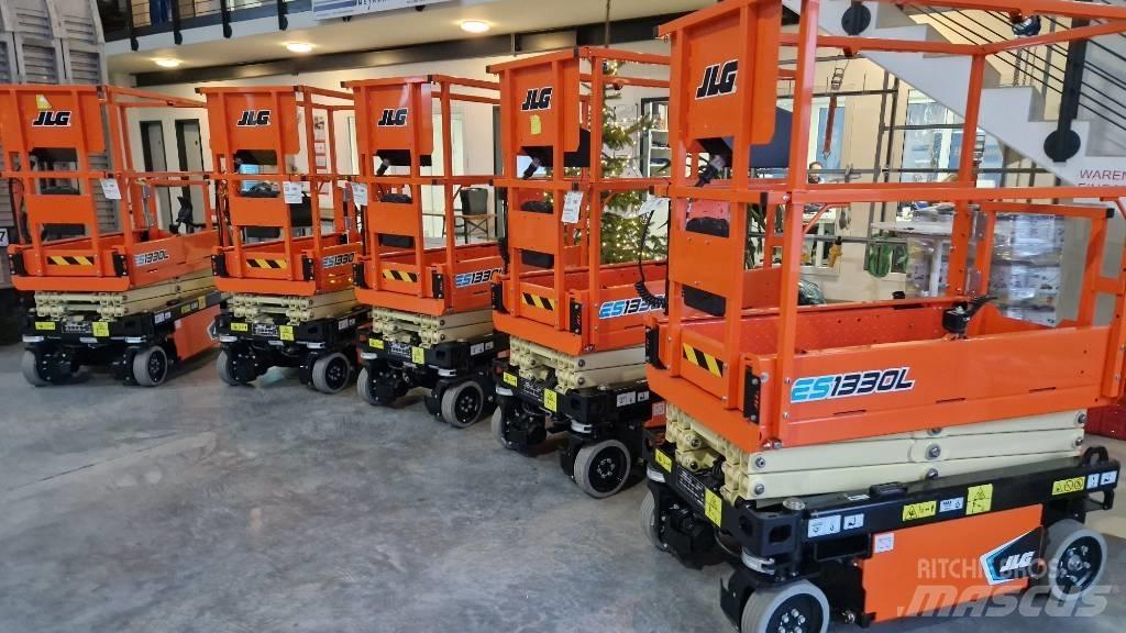 JLG ES 1330 L 剪叉式升降机