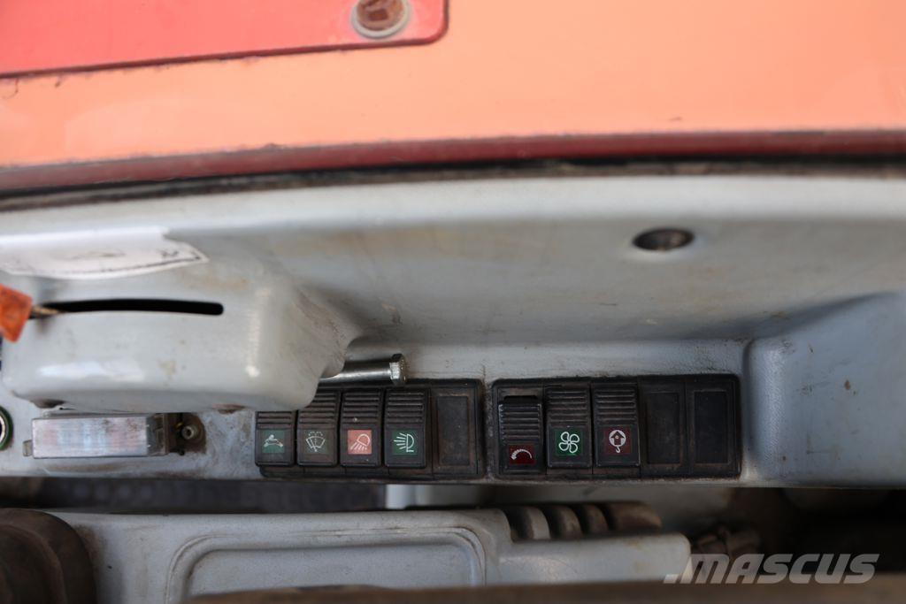 Neuson 8003 RD 履带挖掘机