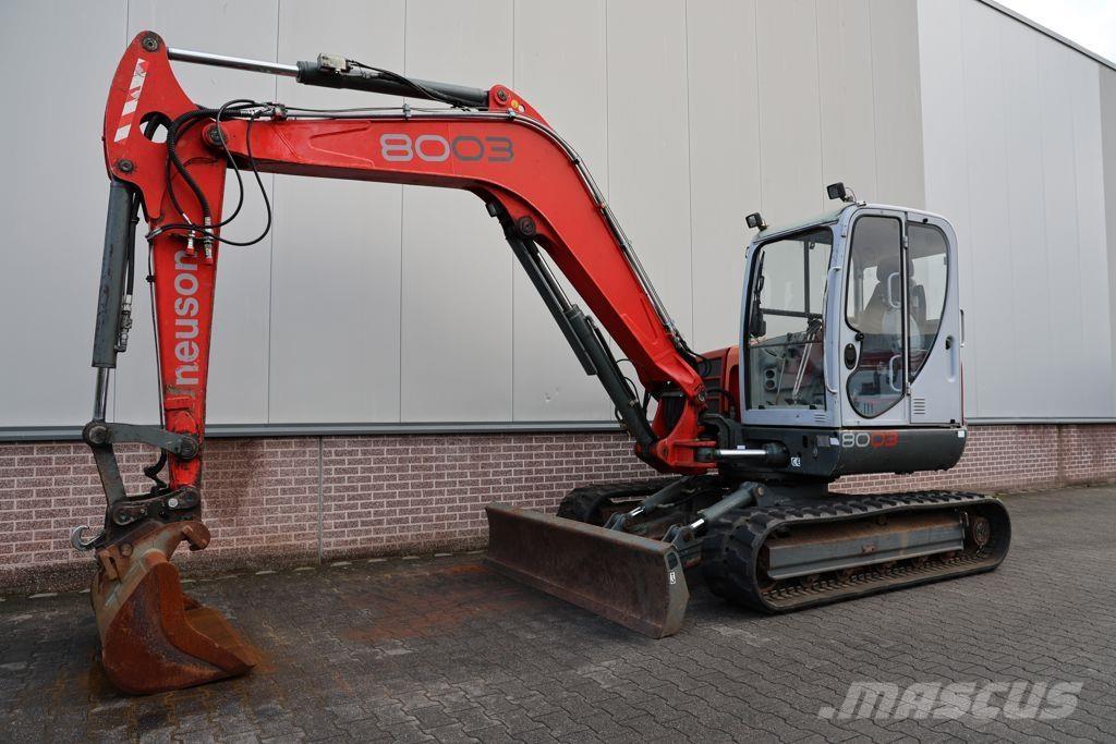 Neuson 8003 RD 履带挖掘机